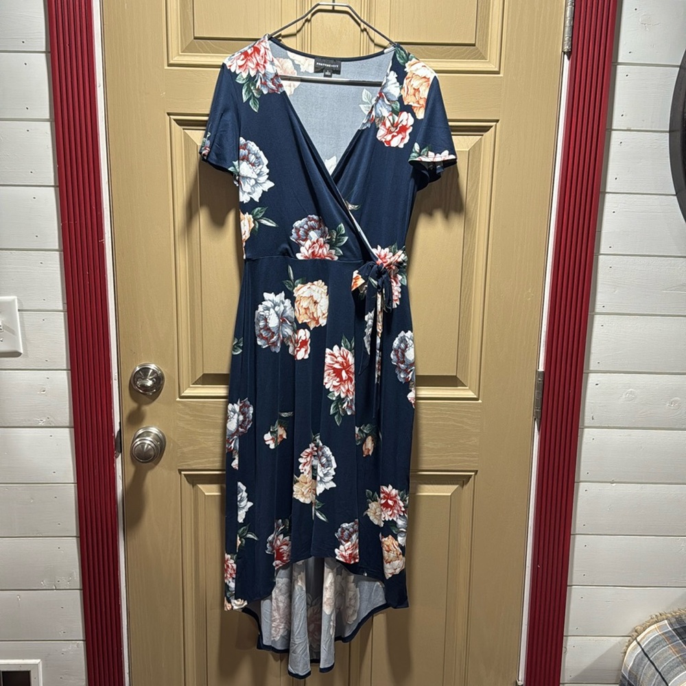 NWOT Fortune Ivy dress size Large